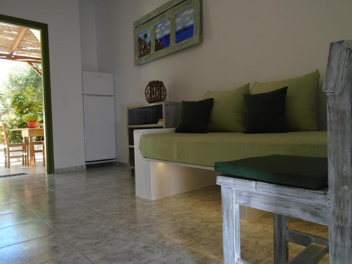Leros Eleonas Apartments アリンダ エクステリア 写真