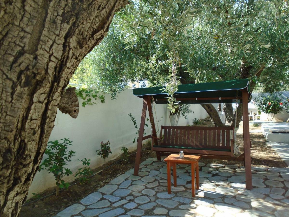 Leros Eleonas Apartments アリンダ エクステリア 写真